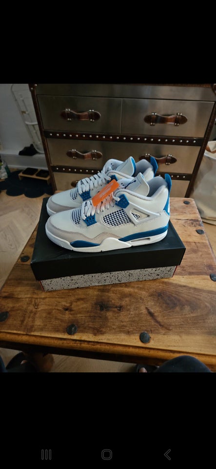 Sneakers, Air Jordan 4, str. 42,5