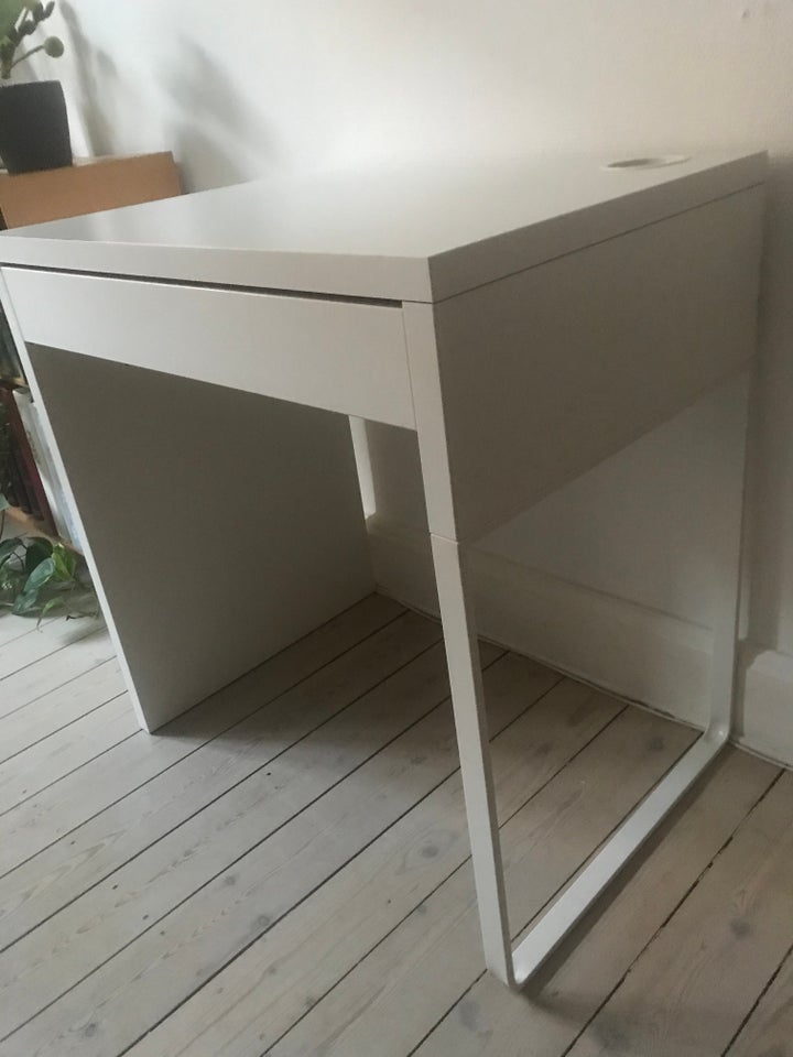 Skrive-/computerbord, Ikea