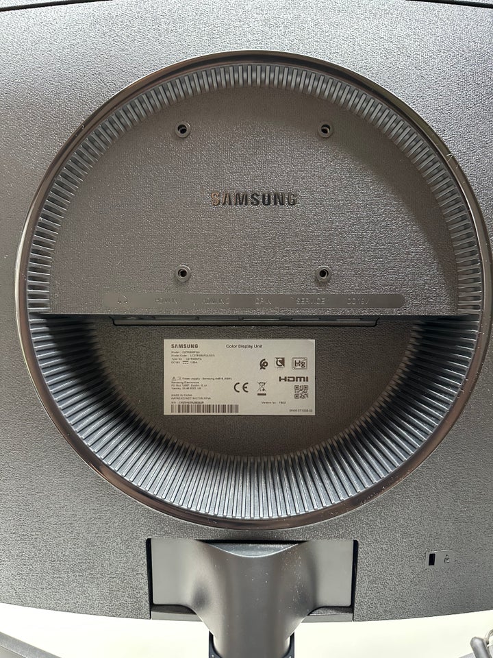 Samsung LC27RG50 27 tommer