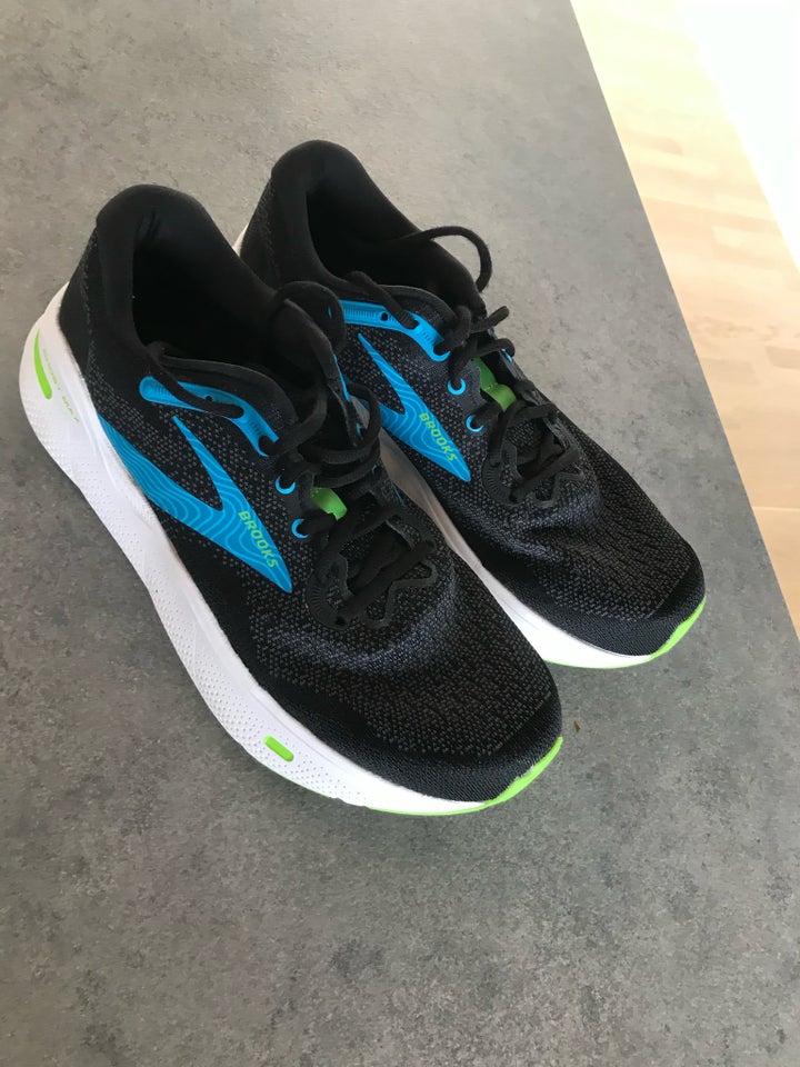 Løbesko, Brooks Ghost Max, Brooks