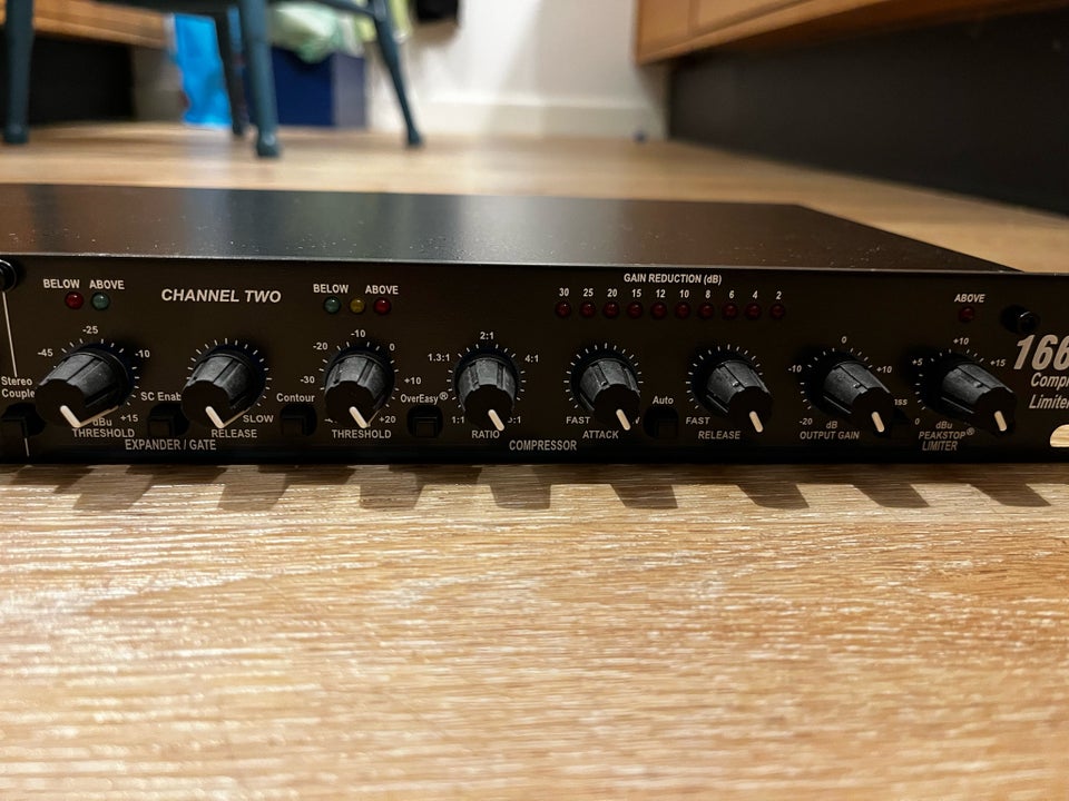 DBX 166XL Compressor / Limiter /