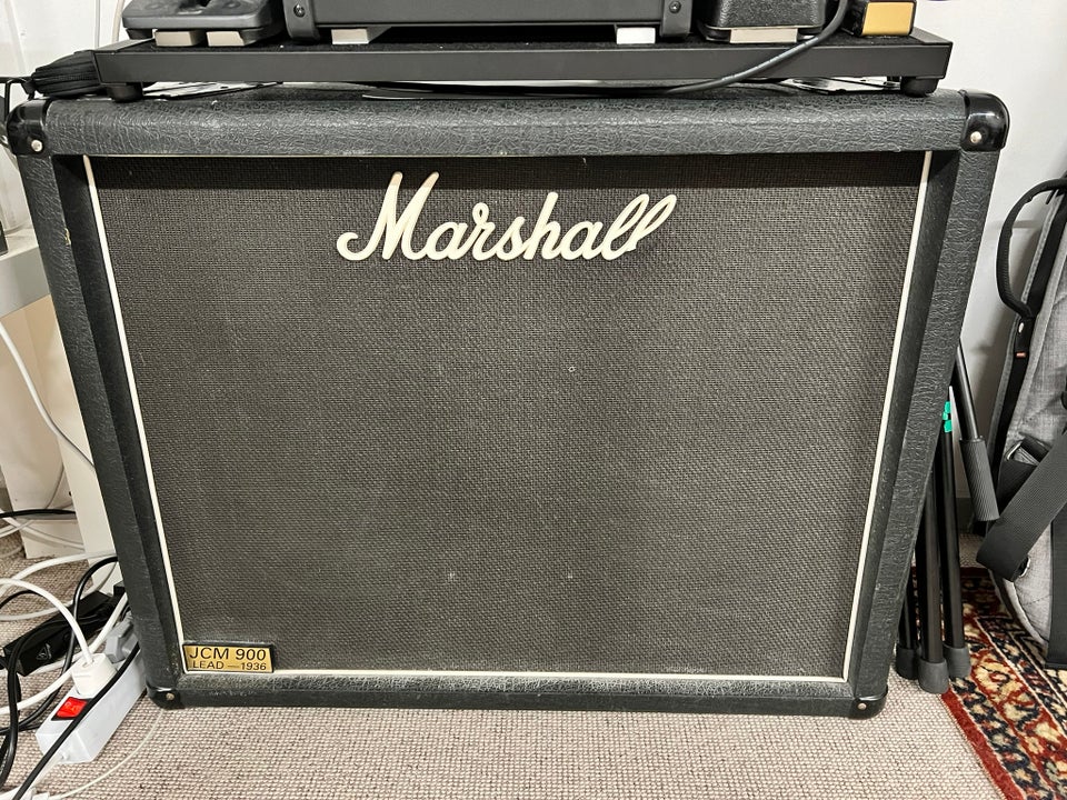 Guitarkabinet, Marshall 1936, 150