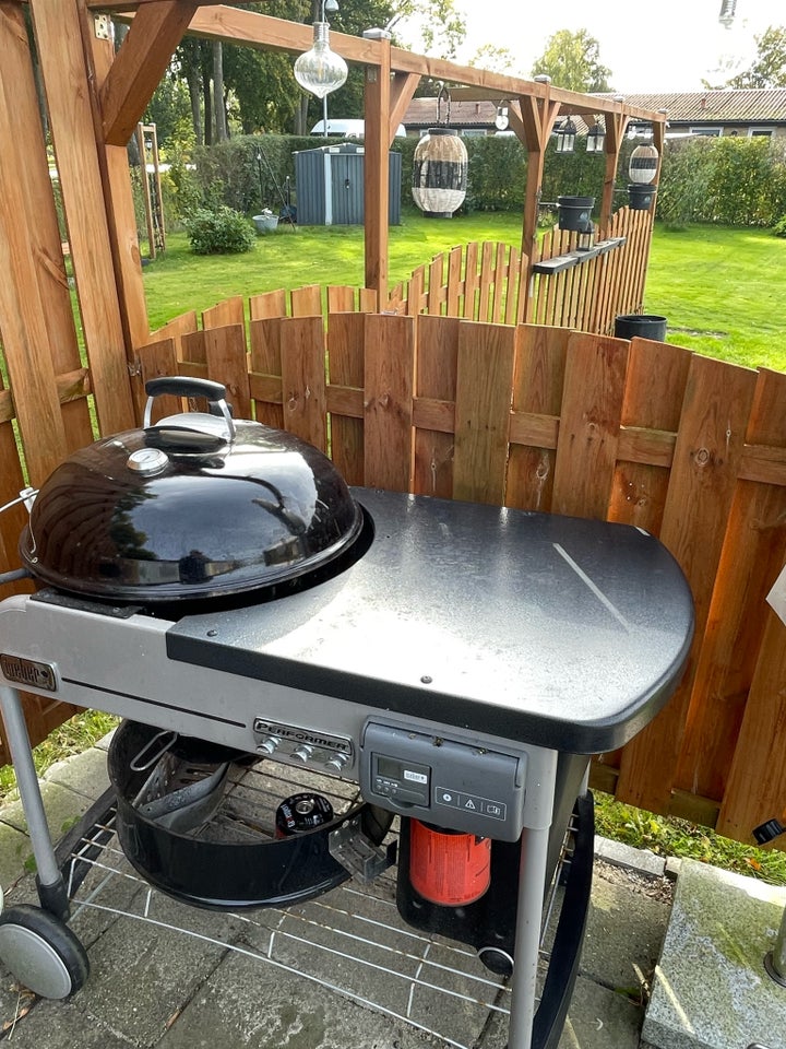 Kuglegrill, Weber performer