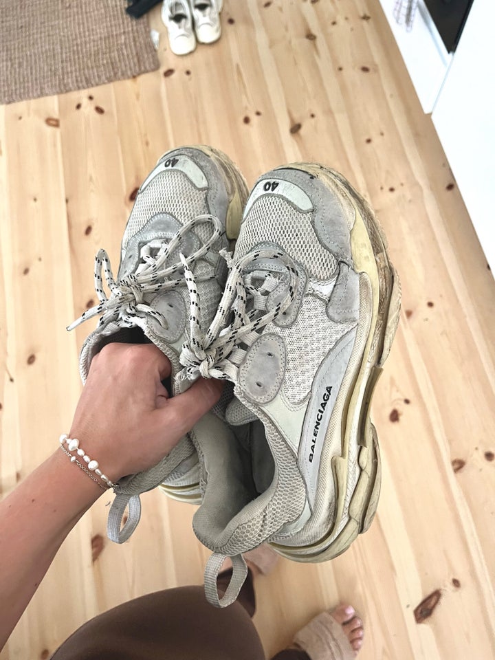 Sneakers str 40 Balenciaga