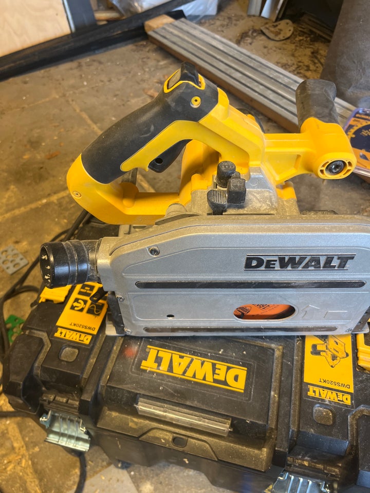 Dyksav el, DeWalt