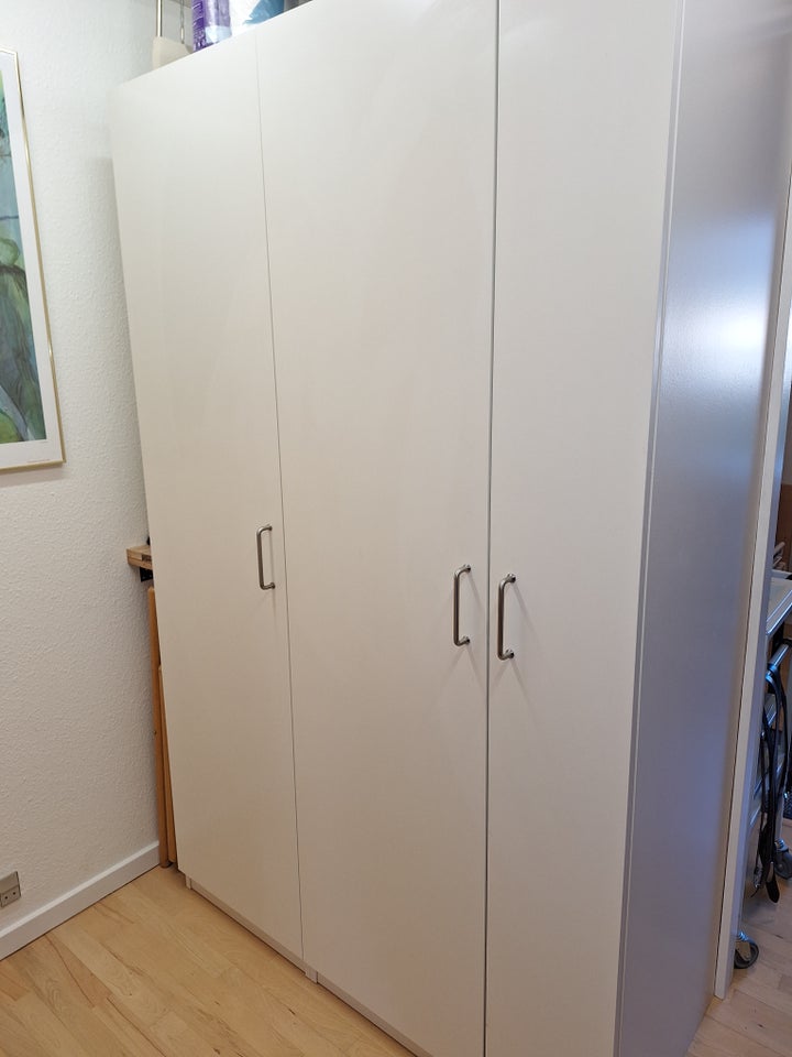 Garderobeskab, Ikea, b: 125 d: 60 h: