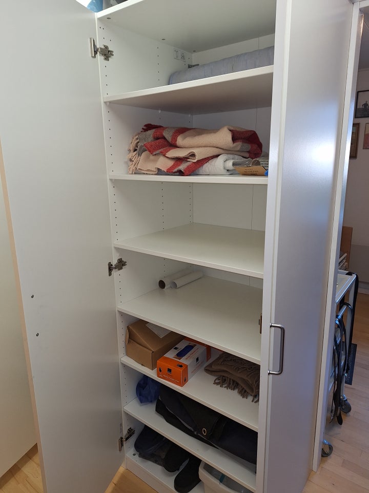 Garderobeskab, Ikea, b: 125 d: 60 h: