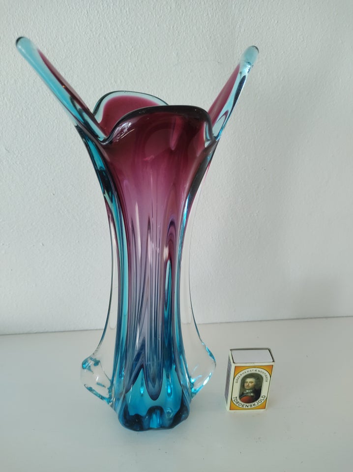 Glas vase med fantastisk