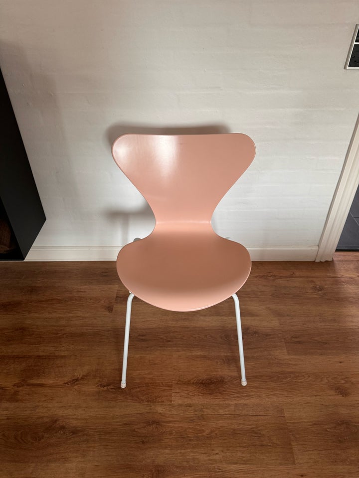 Arne Jacobsen, 3107,