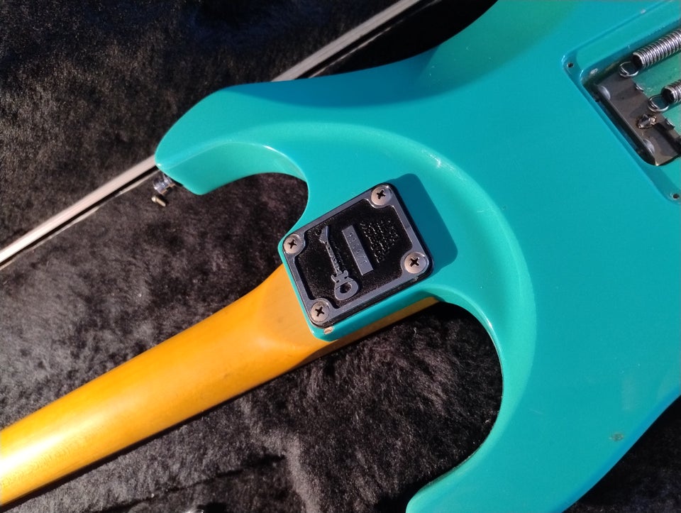 Elguitar, Charvel Spectrum