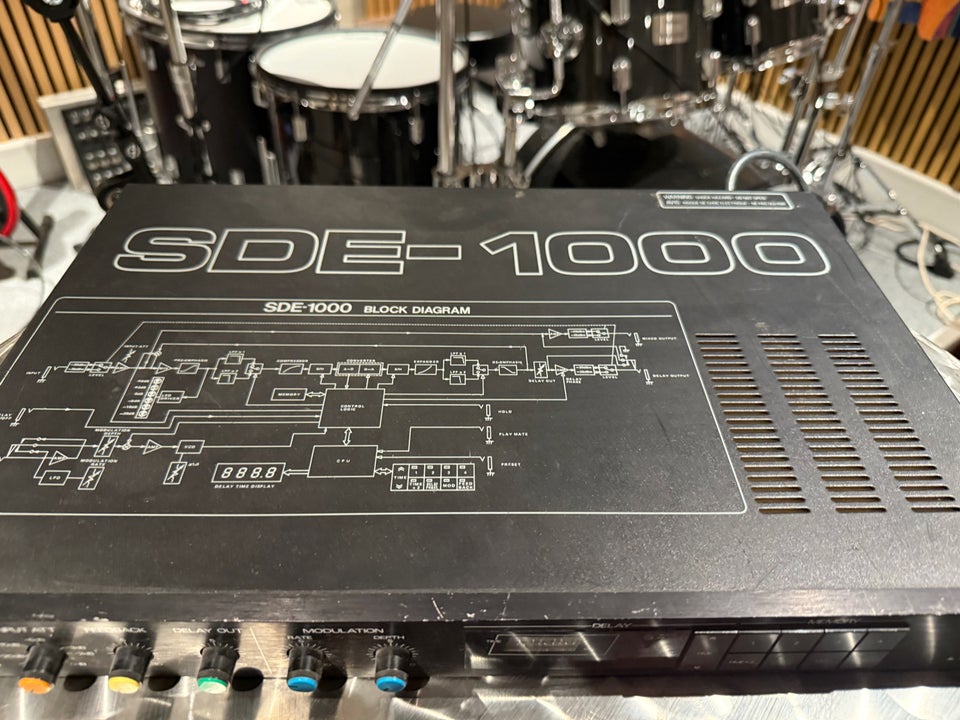 Roland, SDE 1000