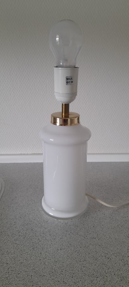 Anden bordlampe, Hvid opal glas