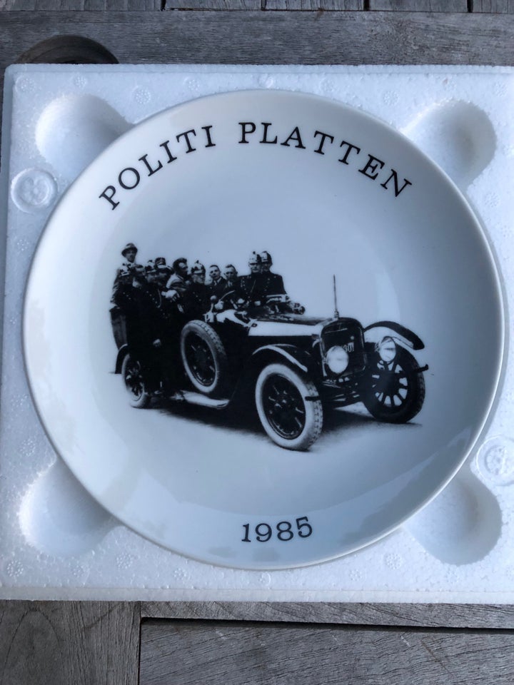 Politi platter 22 stk Politi