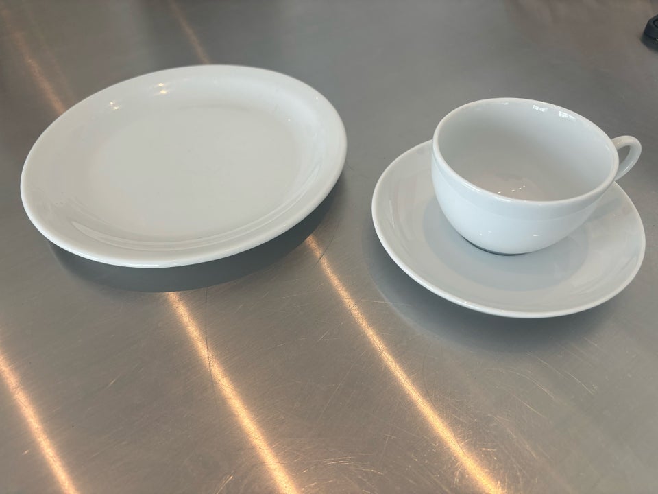 Porcelæn, Pullyvuit, Kaffestel