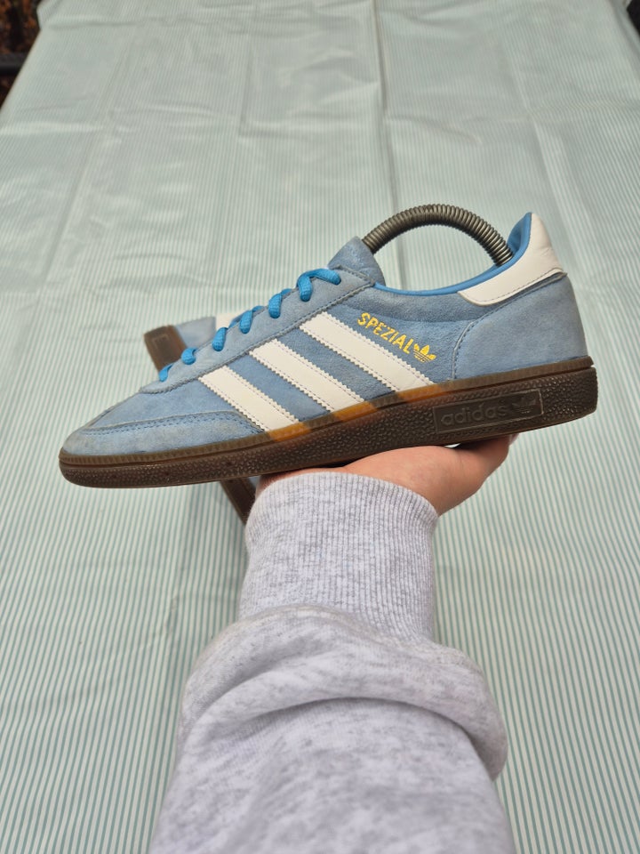 Sneakers, str. 40,5, Adidas