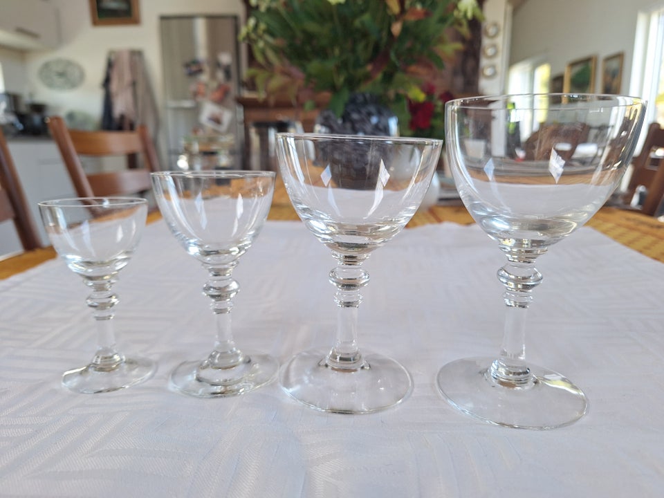 Glas, Vinglas, Holmegård