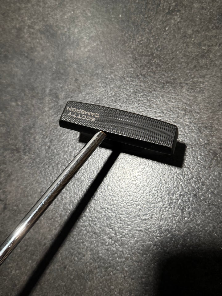 Andet materiale putter, Scotty