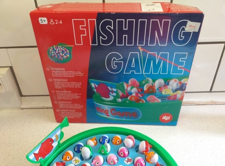 Fishing game. Fiskespil, Familie