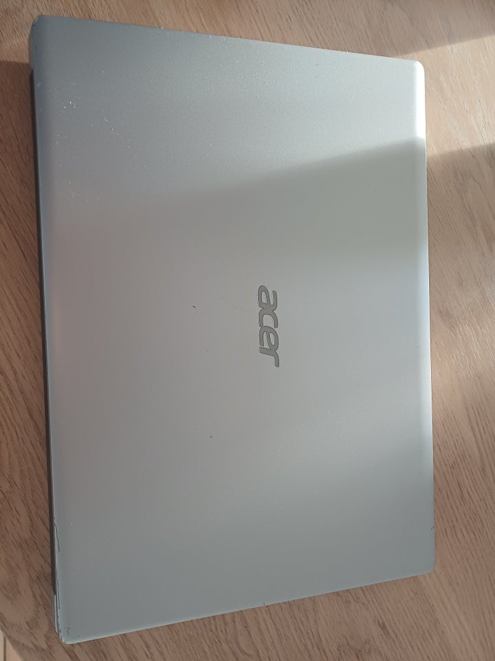 Acer Aspire A-114, 1.10 GHz, 4 GB ram