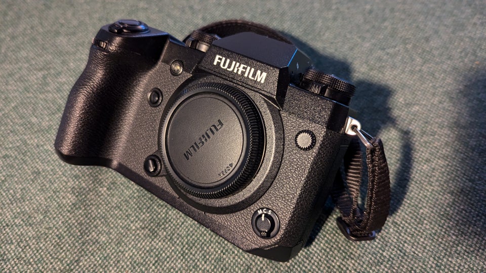 Fuji, X-H1, 24,8 megapixels