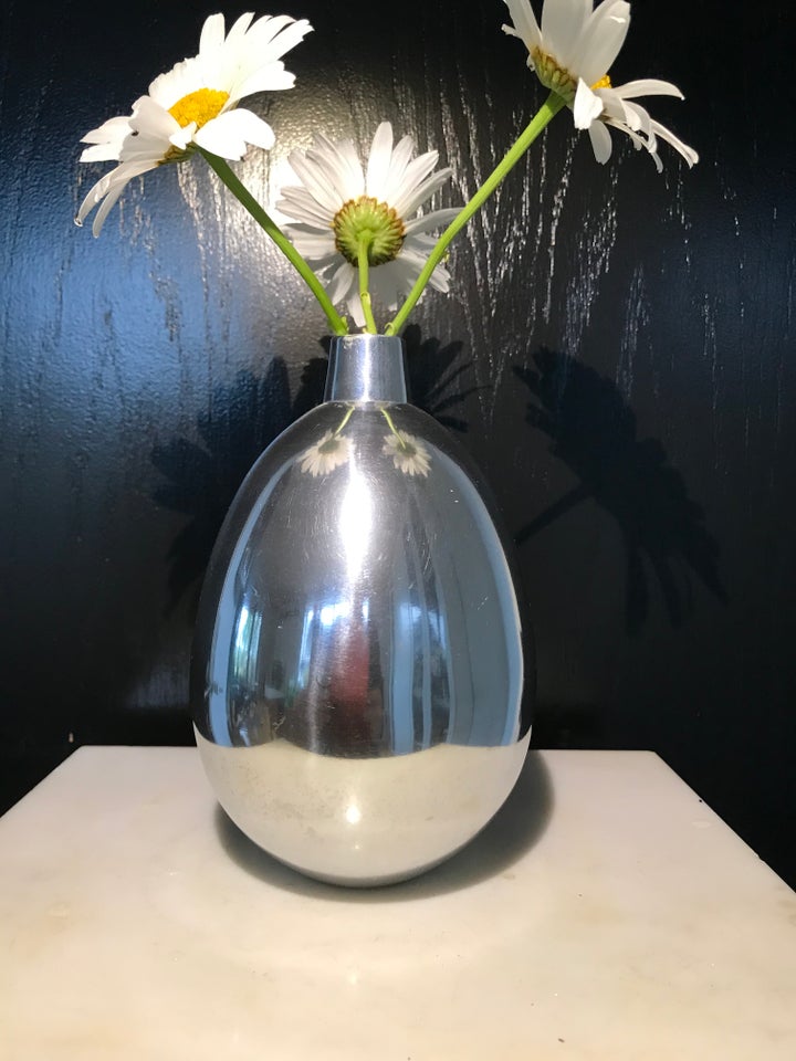 Vase, Metalvase / Tinvase /