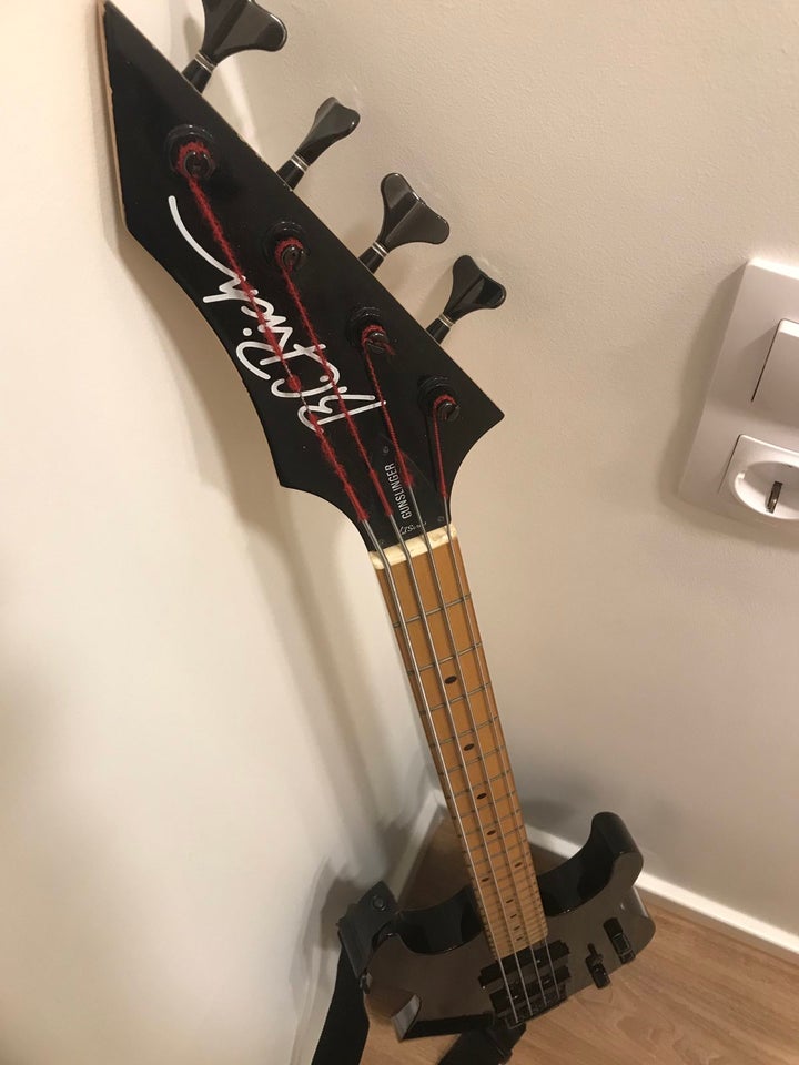 Elguitar, B.C.Rich Bass guitar