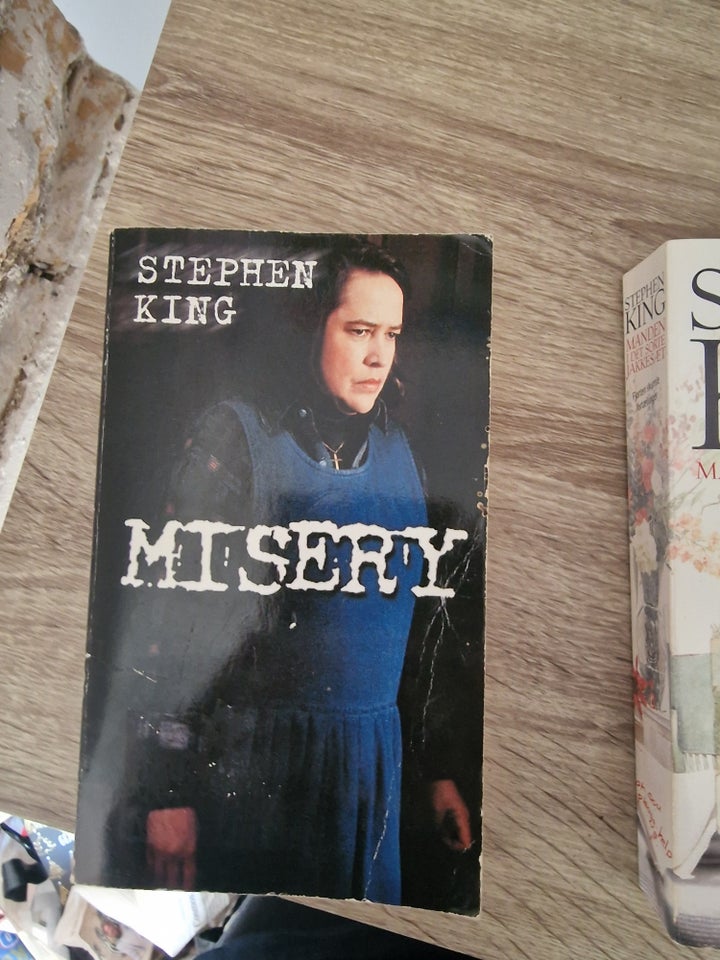 Misery, Stephen king, genre: gys