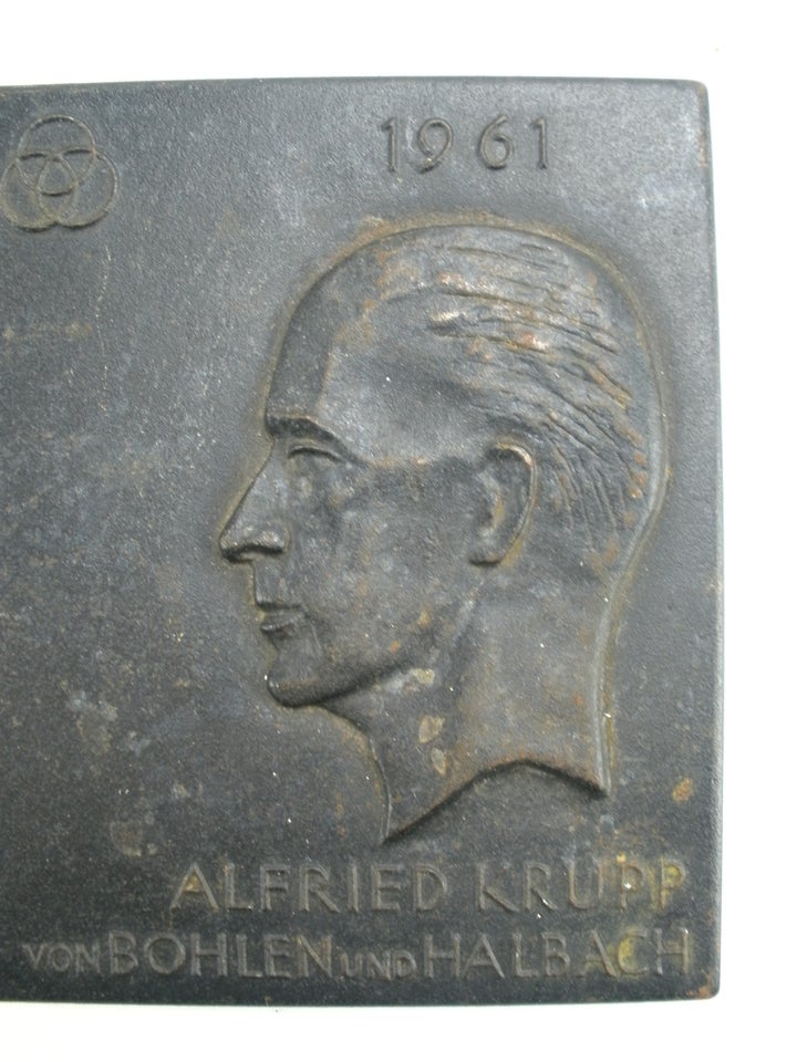 Relief I Støbejern Krupp