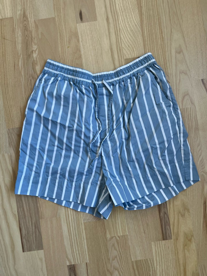 Shorts, AF Agger, str. 40