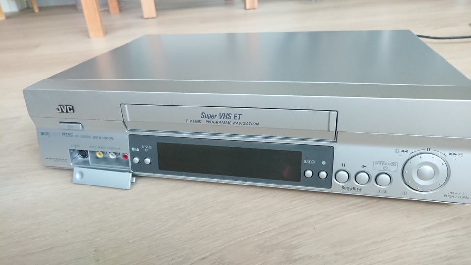 Super VHS, JVC, HR - S6950