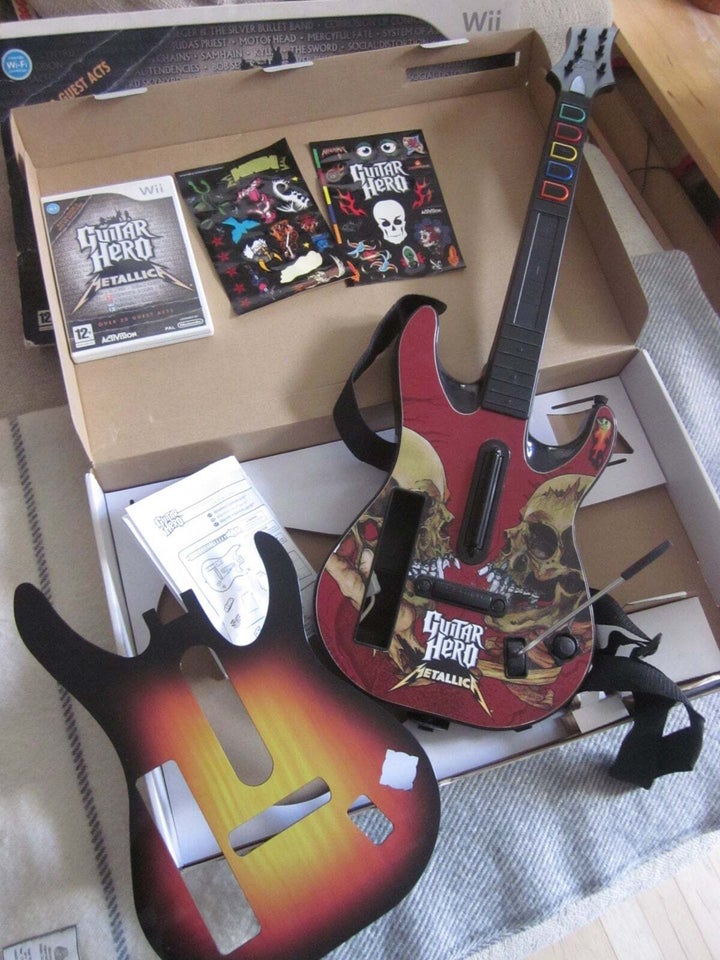 Guitar Hero Metallica BUNDLE WITH