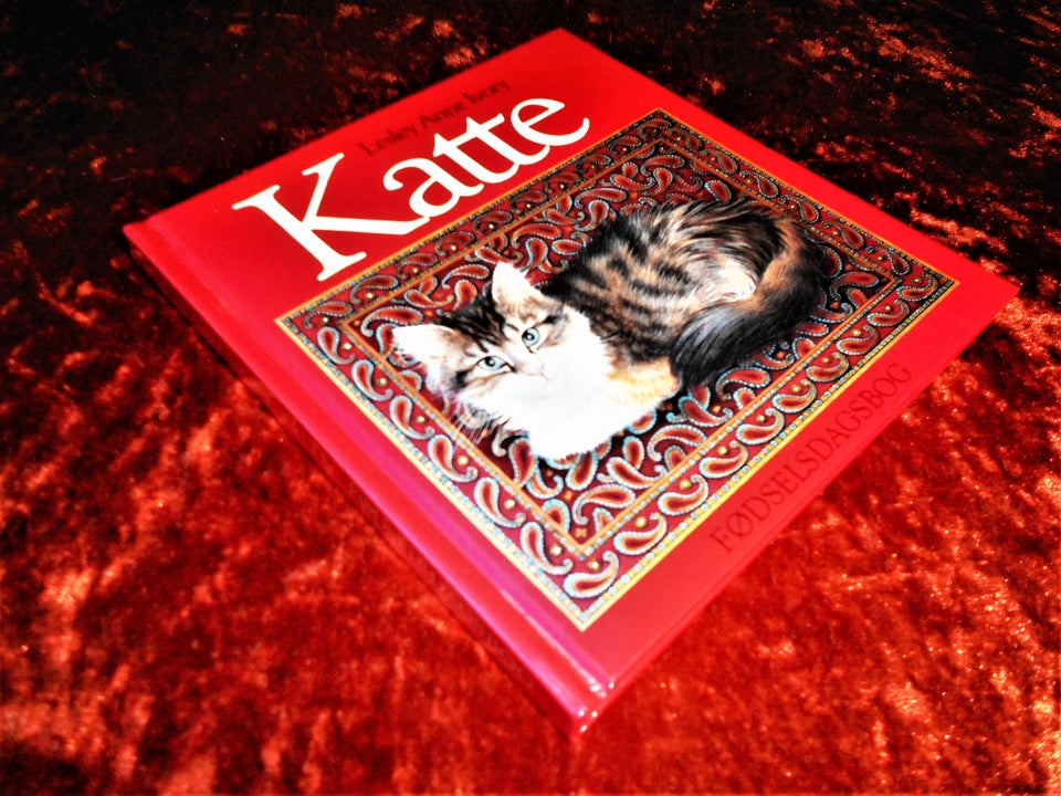 Katte, Anne Ivory, emne: anden