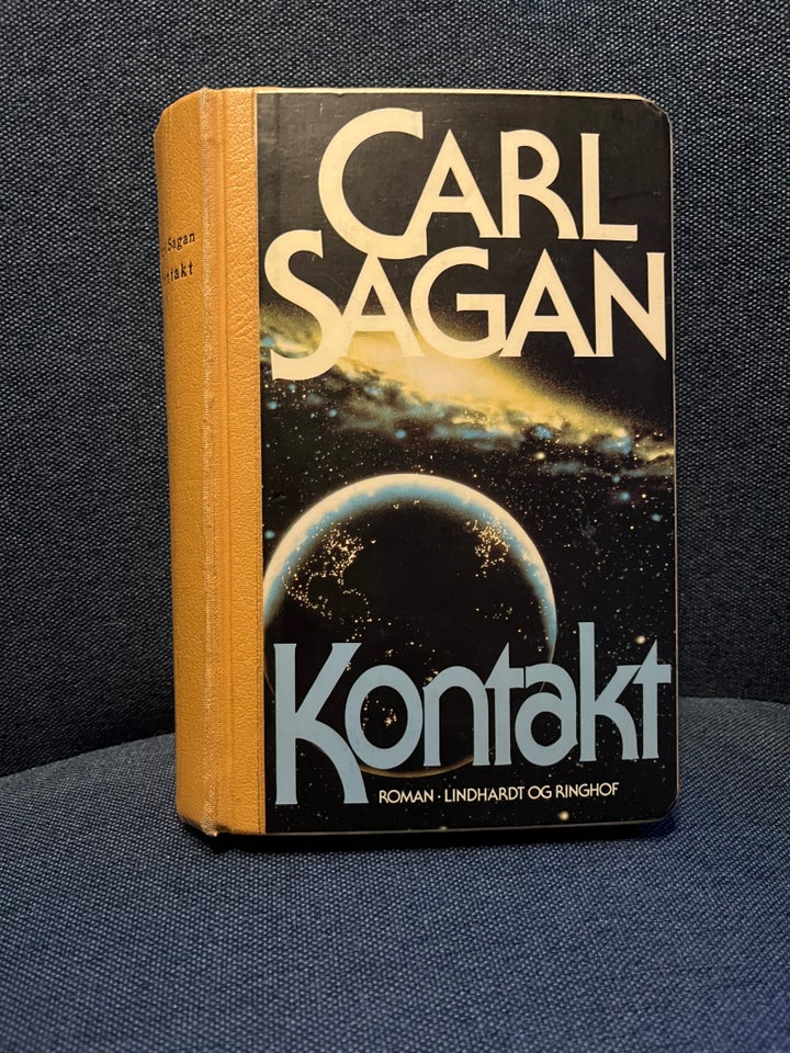 Kontakt, Carl Sagan , genre: