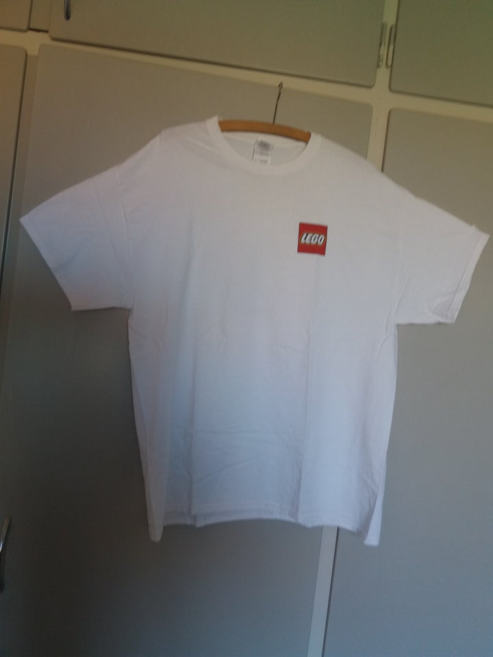 Lego andet, Medarbejder T- Shirt