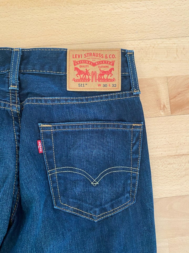 Jeans, Levis, str. 30