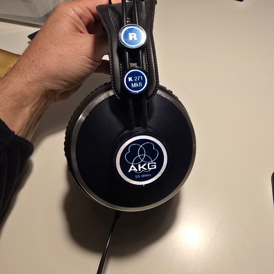 HiFi / DJ hovedtelefoner, AKG, K271