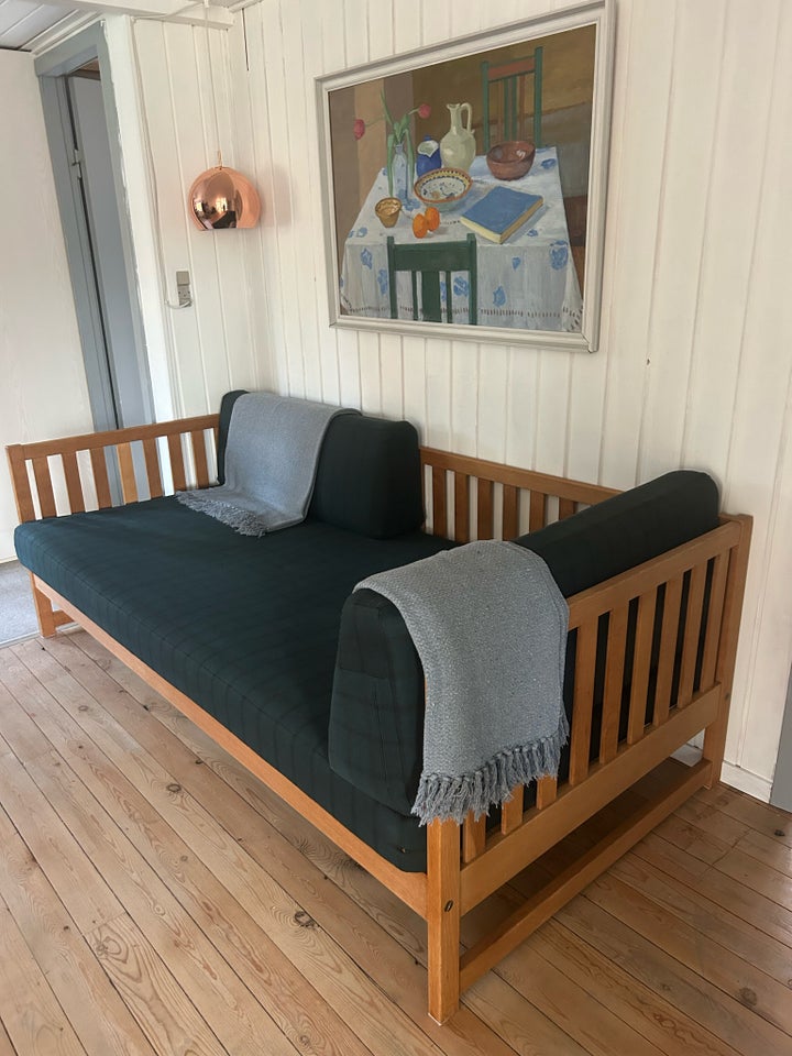 Børge Mogensen, Daybed massivt