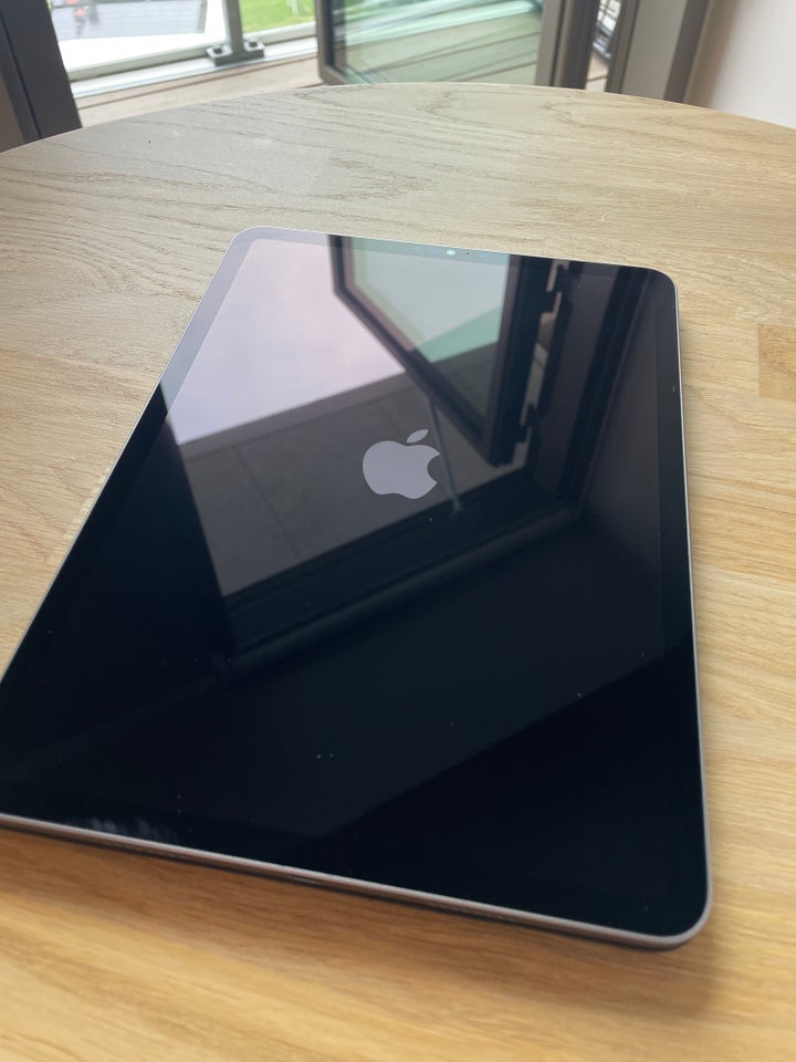 iPad Pro, 256 GB, sort