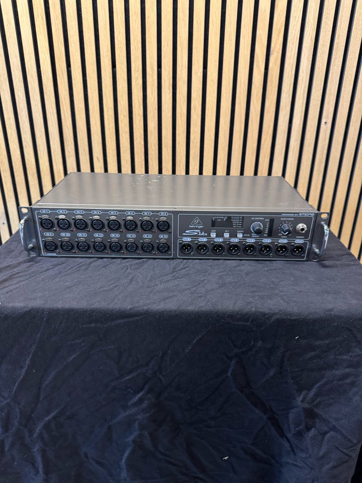 Mixer m stageboks, Behringer X32