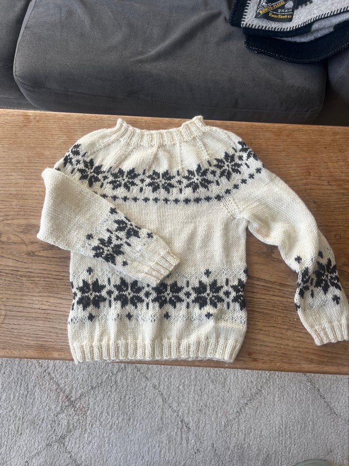 Sweater, Hjemmestrikket sweater i