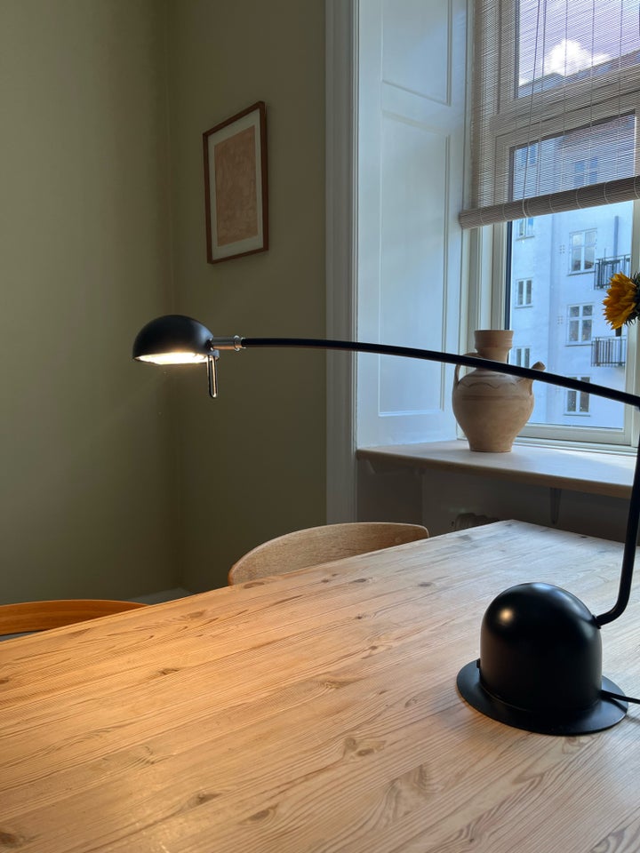 Anden arkitekt, Arkitektlampe