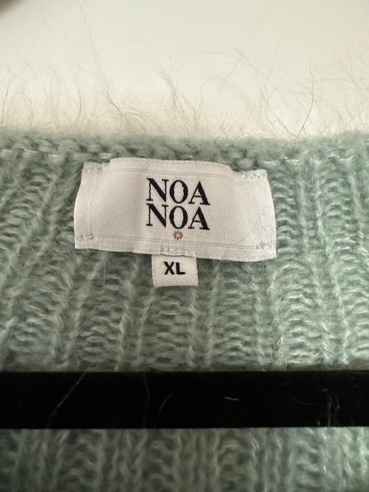 Sweater, Noa Noa, str. 42