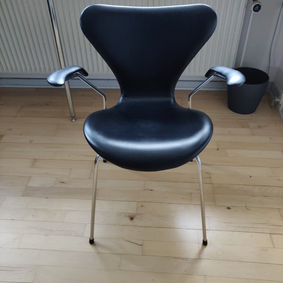 Arne Jacobsen, stol, 3207