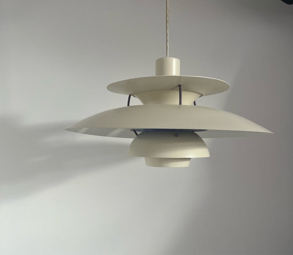 Poul Henningsen, PH 5 Pendel, Lampe