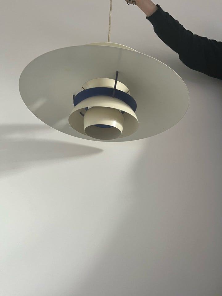 Poul Henningsen, PH 5 Pendel, Lampe