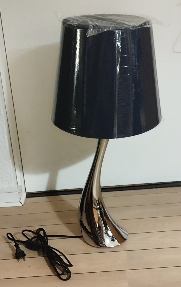 Georg Jensen, Cobra, bordlampe