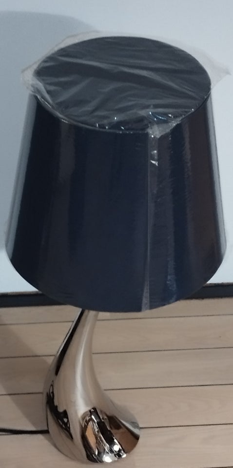 Georg Jensen, Cobra, bordlampe