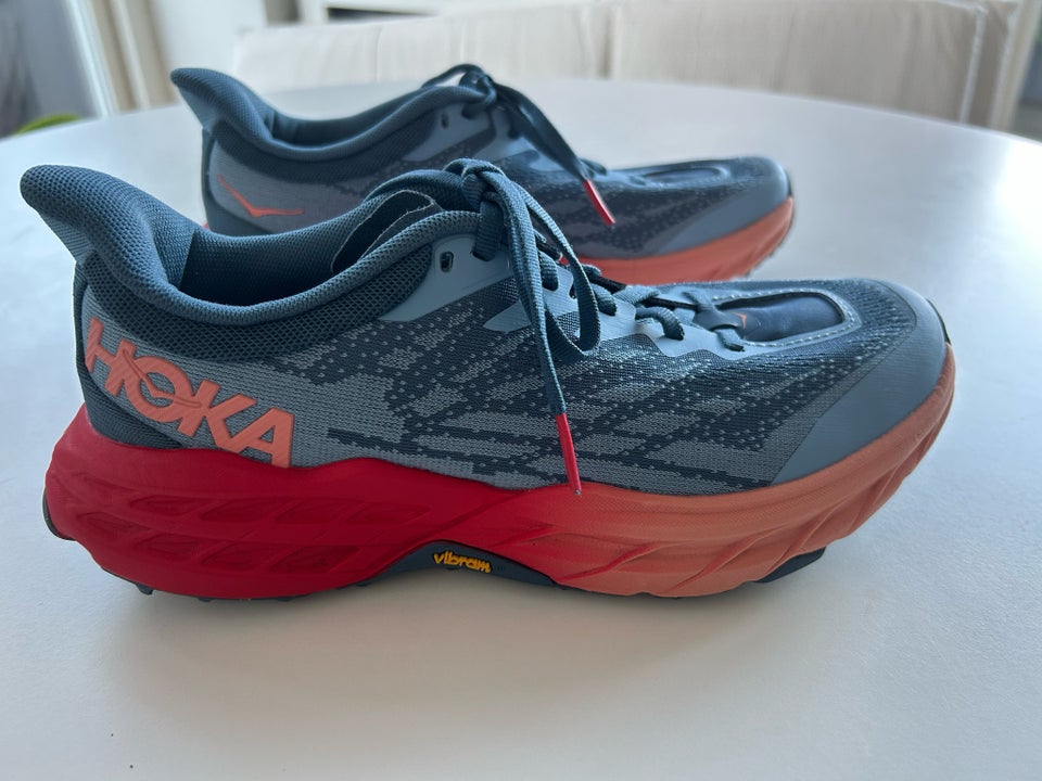 Løb, Hoka speedgoat 5