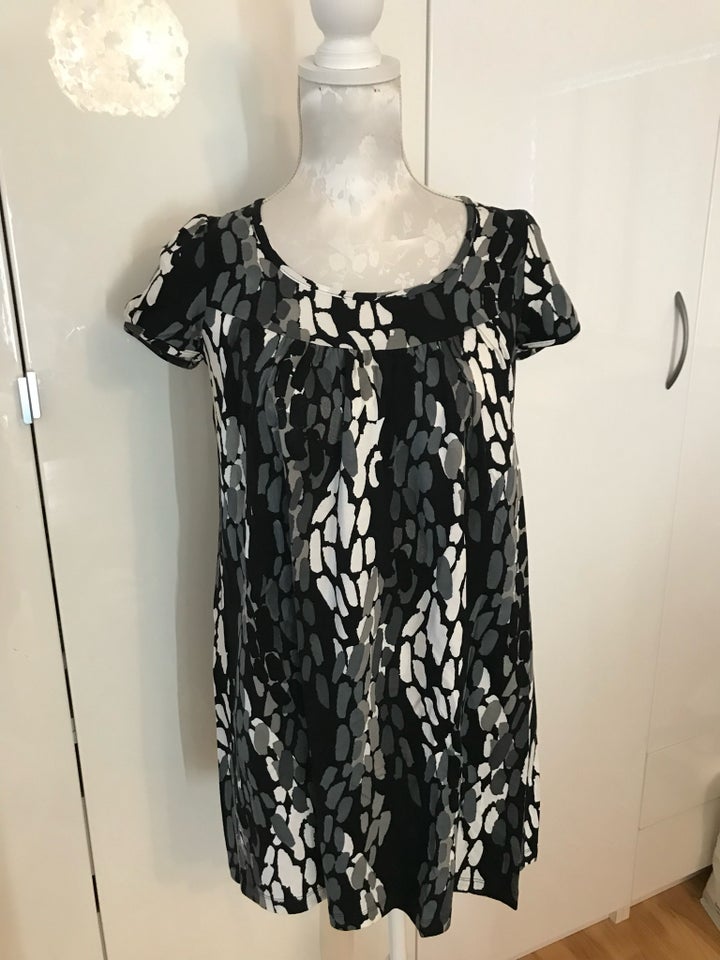 Tunika, Marimekko, str. 34