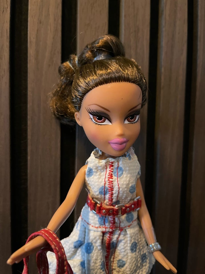 Bratz, Dukke